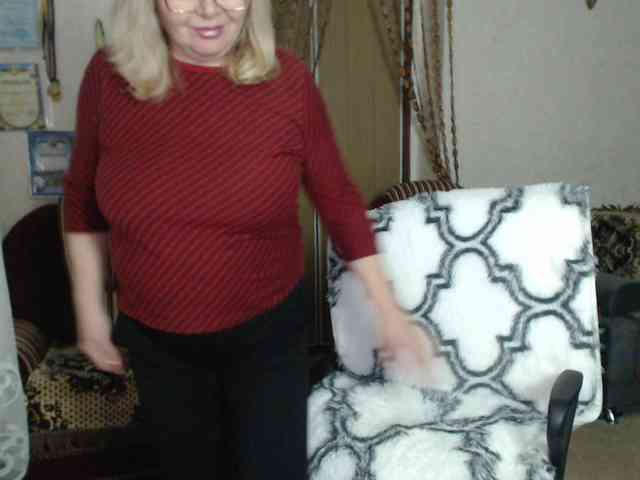 EvelynLoveShy webcam