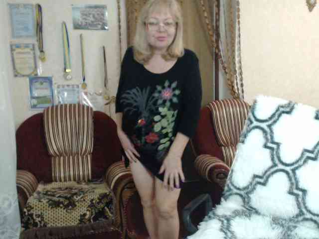 EvelynLoveShy webcam