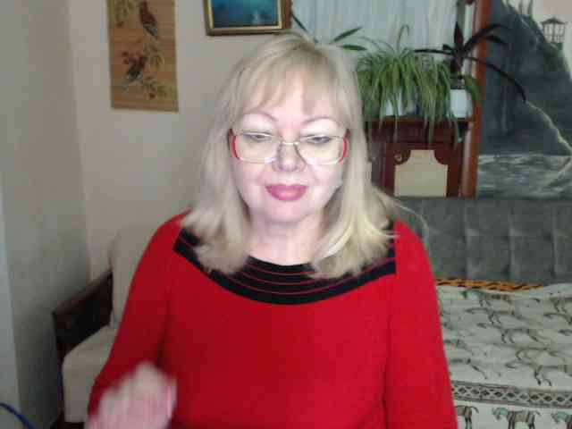 EvelynLoveShy webcam