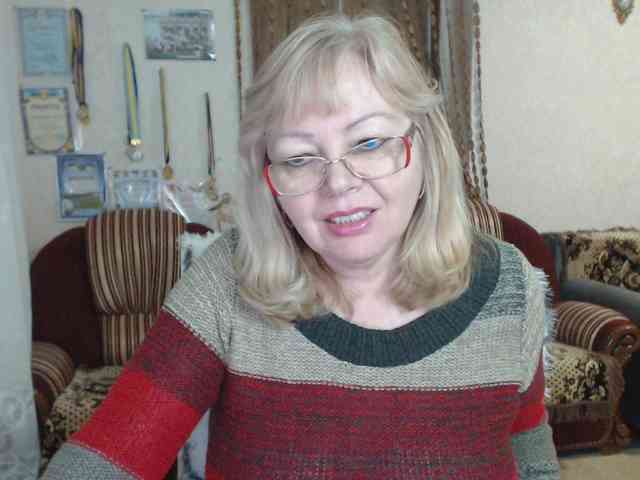 EvelynLoveShy webcam