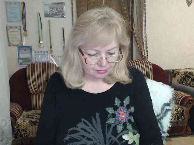 EvelynLoveShy webcam