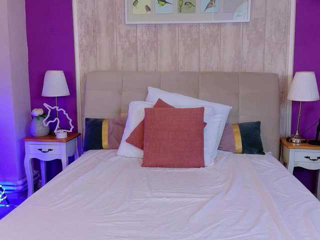 Brianna-Joy's BongaCams show and profile