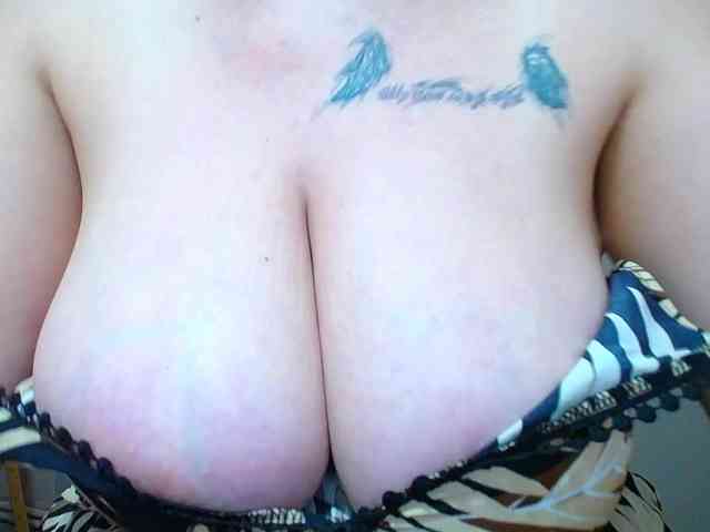 Brianna-Joy webcam