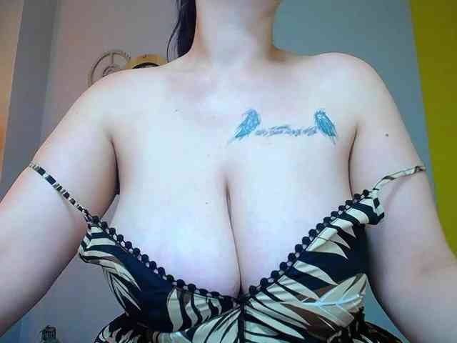 Brianna-Joy webcam