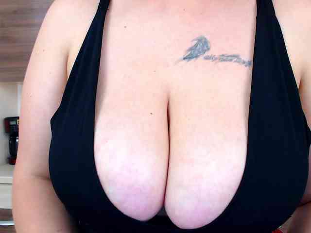 Brianna-Joy webcam