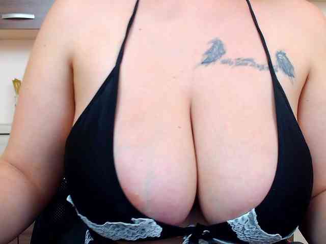 Brianna-Joy webcam