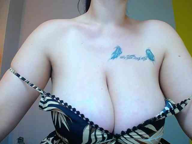 Brianna-Joy webcam