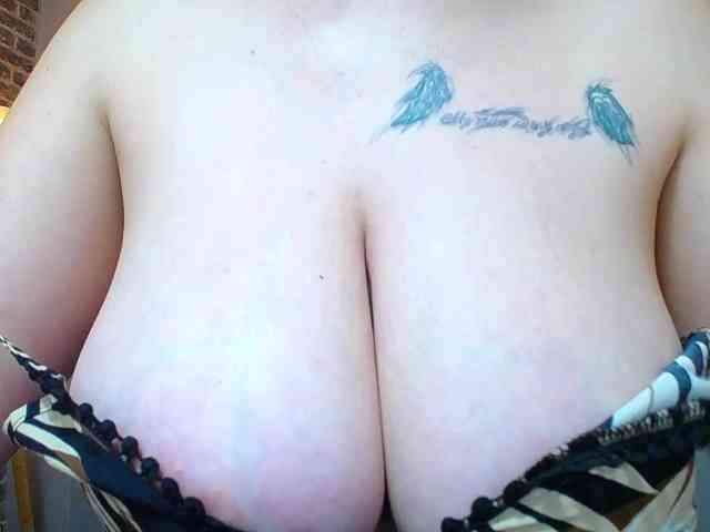 Brianna-Joy webcam