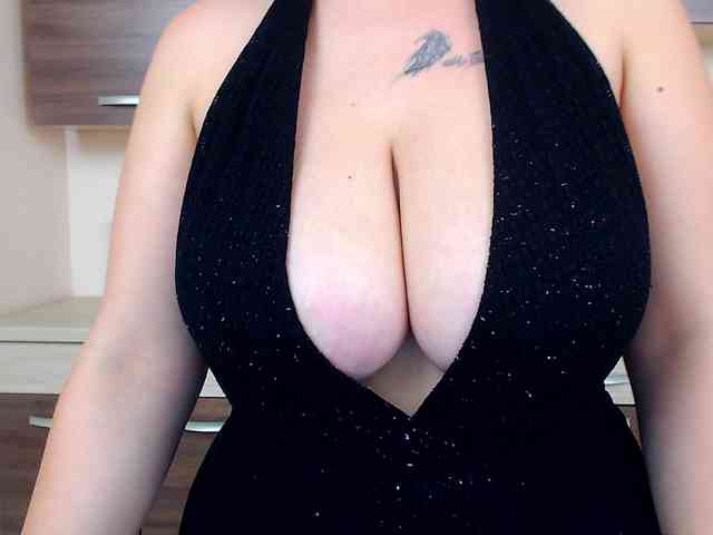 Brianna-Joy webcam