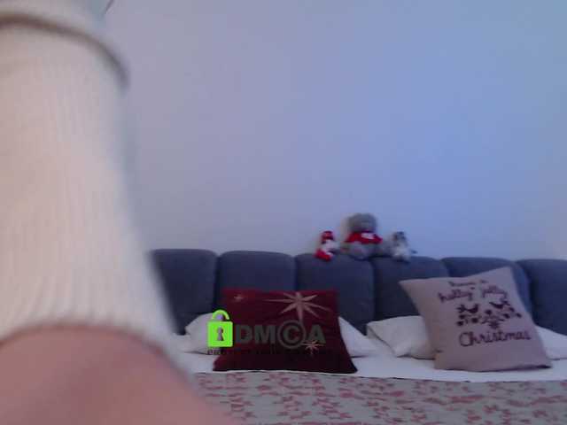 MaxineDiaz's BongaCams show and profile