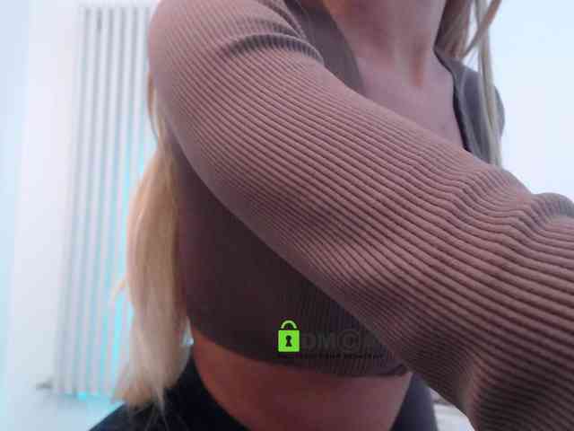 MaxineDi webcam