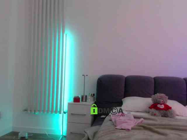 MaxineDi webcam