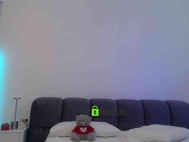 MaxineDi webcam