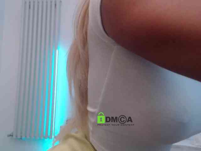 MaxineDi webcam