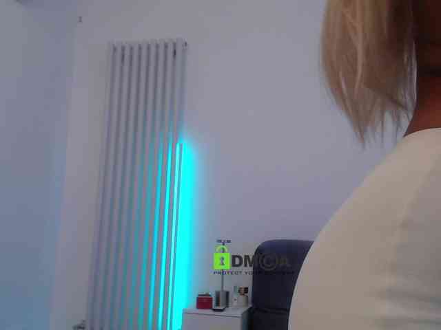 MaxineDi webcam