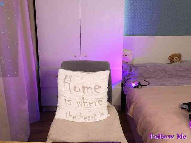 MelenaFox webcam
