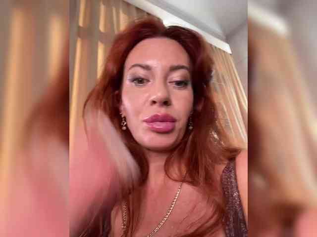 MelenaFox webcam