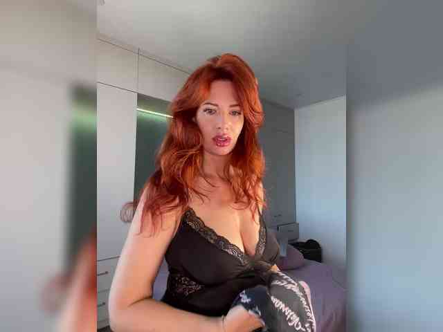 MelenaFox webcam