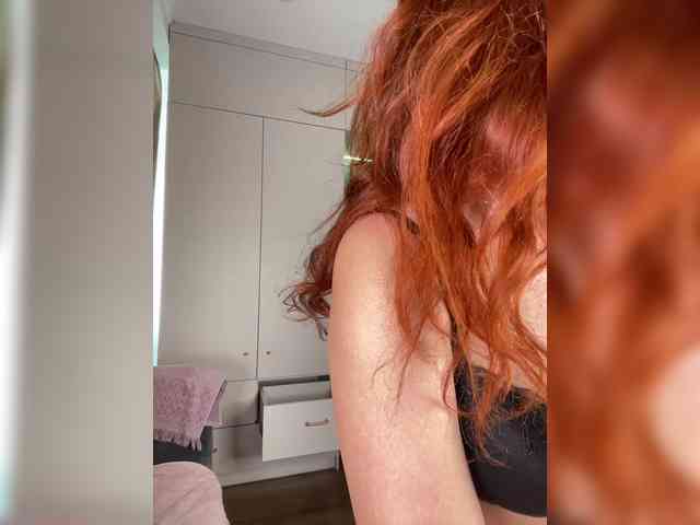 MelenaFox webcam