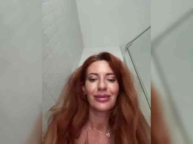 strip chat nude -wowFox-