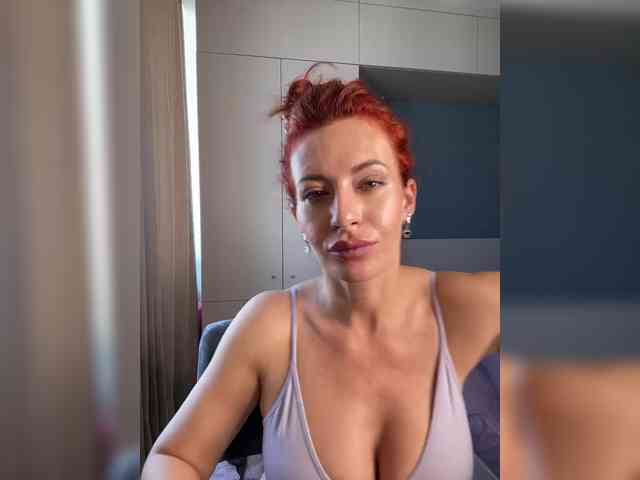 MelenaFox webcam
