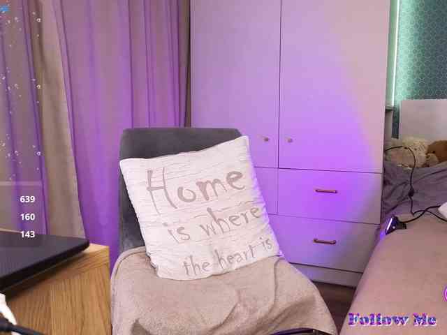 MelenaFox webcam
