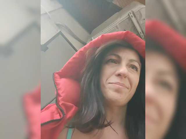 Lovehornyman webcam