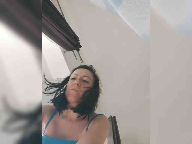 Lovehornyman webcam