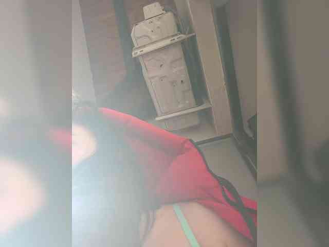 Lovehornyman webcam