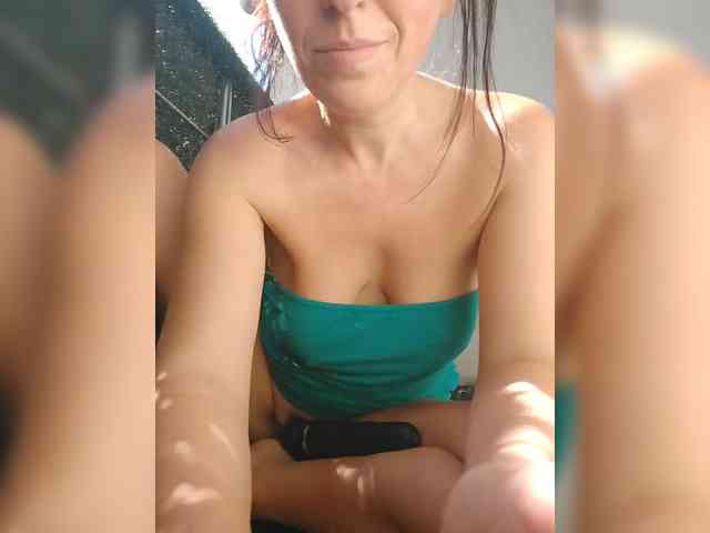 Lovehornyman webcam