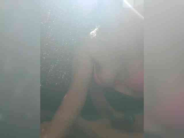 Lovehornyman webcam