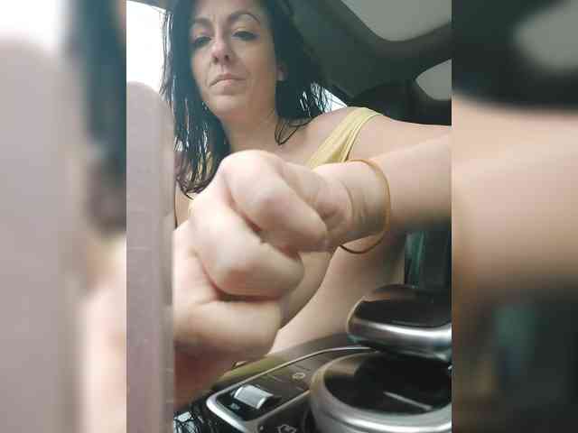 Lovehornyman webcam