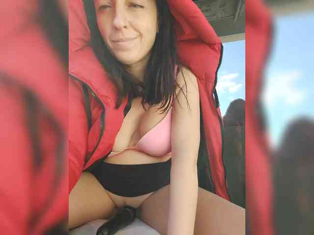 Lovehornyman webcam