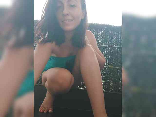 Lovehornyman webcam