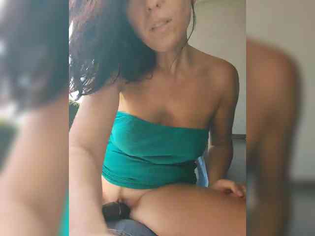 Lovehornyman webcam