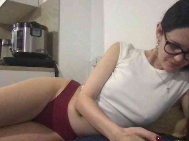 MilaBi-192569 webcam