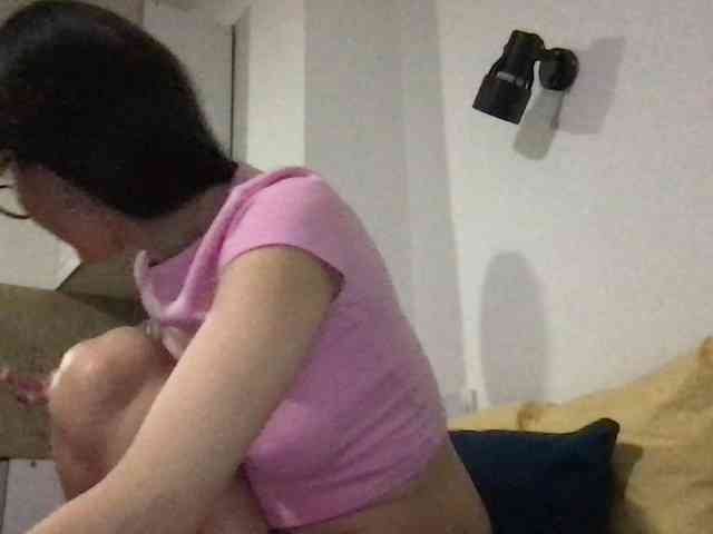 MilaBi-192569 webcam
