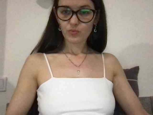 MilaBi-192569 webcam