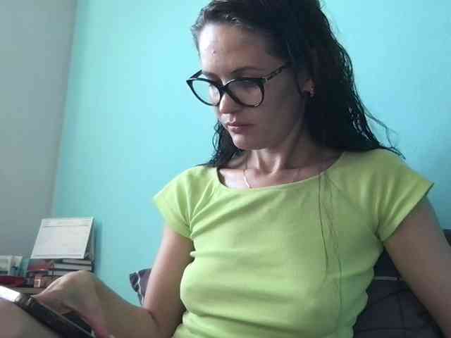 MilaBi-192569 webcam