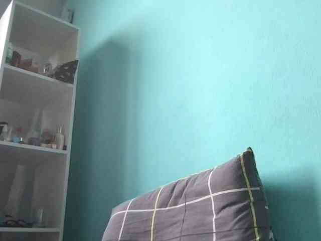 MilaBi-192569 webcam
