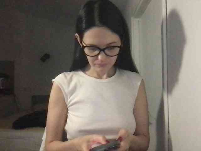 MilaBi-192569 webcam