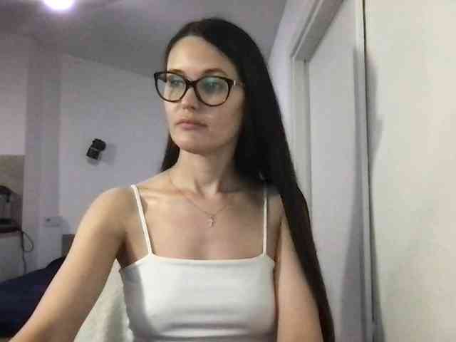 MilaBi-192569 webcam
