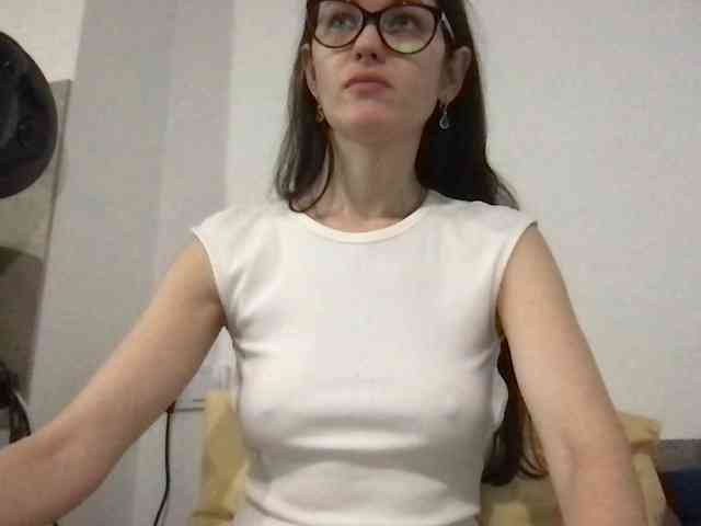 MilaBi-192569 webcam