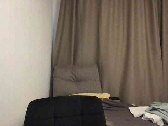 MilaBi-192569 webcam