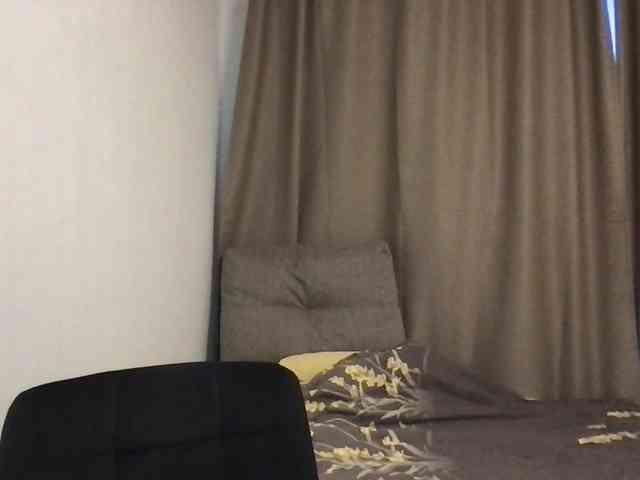 MilaBi-192569 webcam