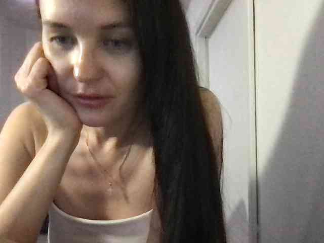 MilaBi-192569 webcam