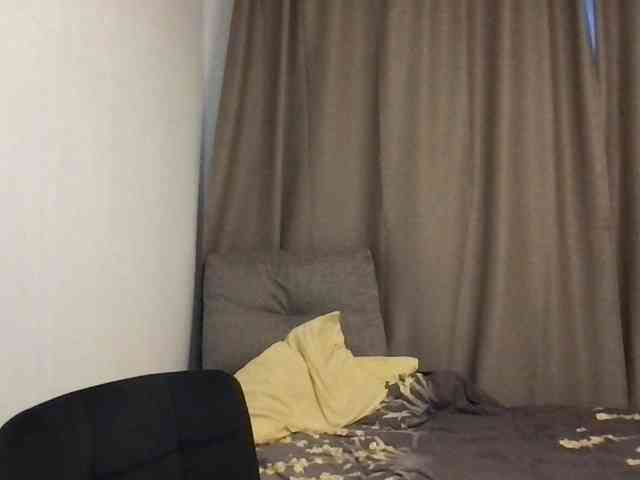 MilaBi-192569 webcam