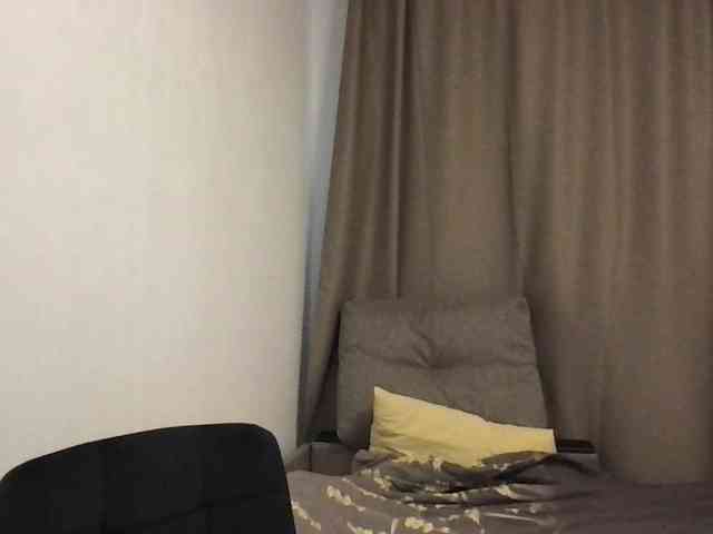 MilaBi-192569 webcam