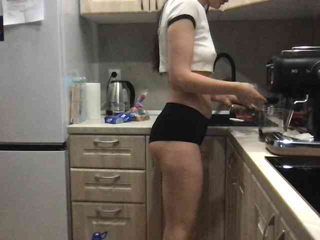 MilaBi-192569 webcam