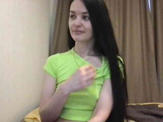 MilaBi-192569 webcam